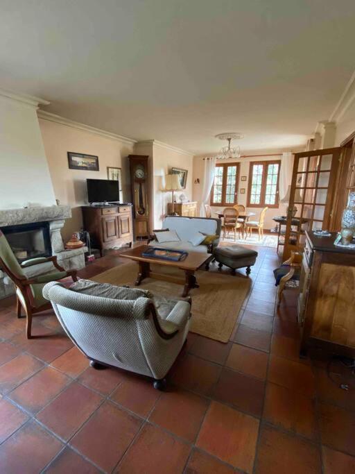 Grande Maison De Campagne Lantic Bagian luar foto