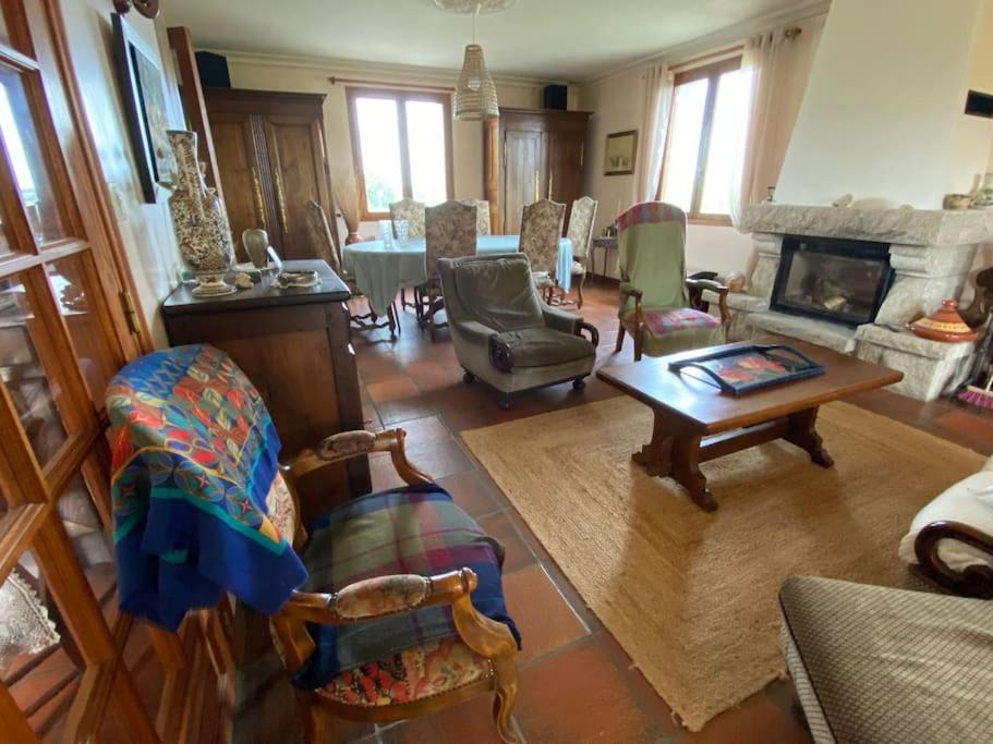 Grande Maison De Campagne Lantic Bagian luar foto